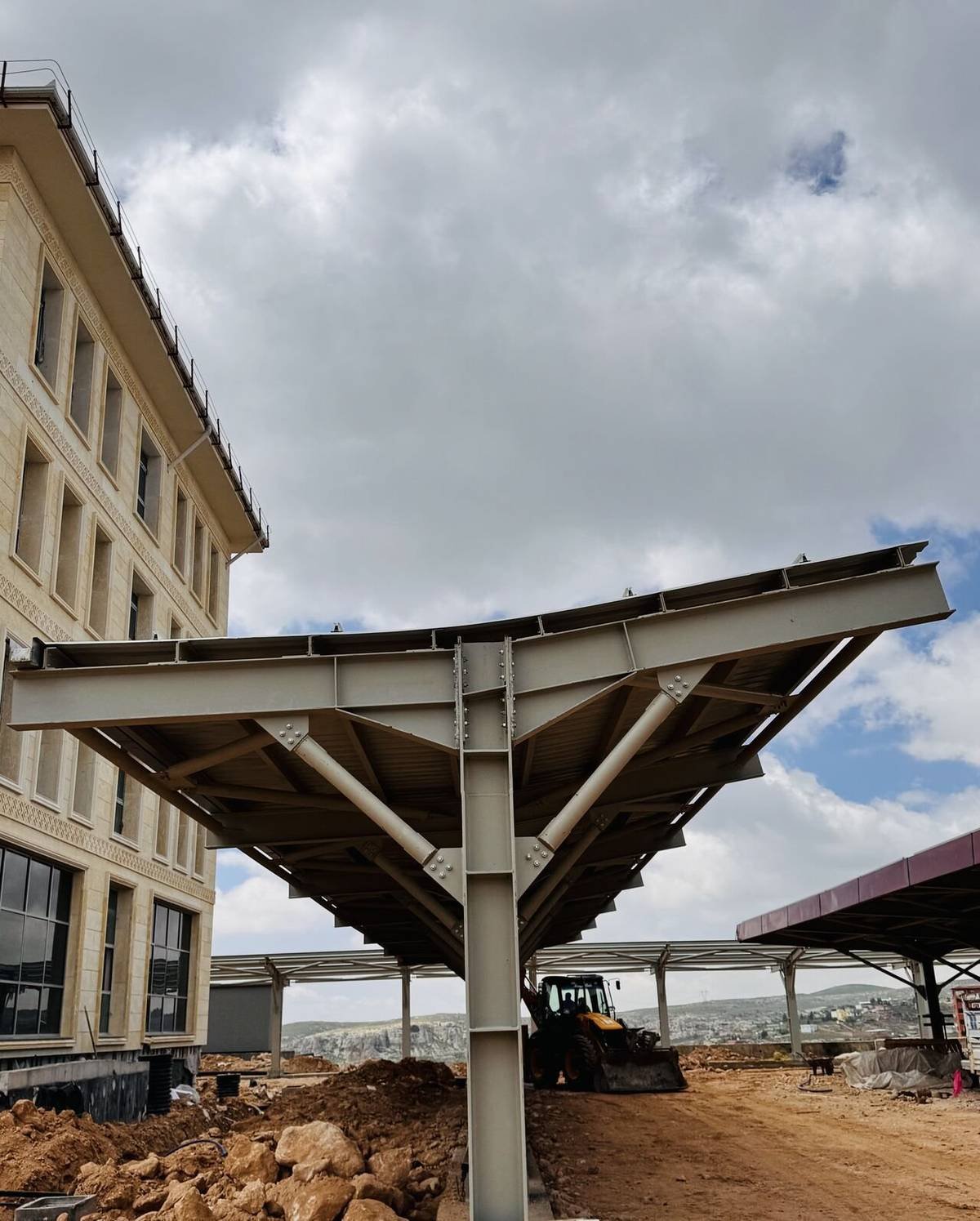 mardin çevre, şehircilik ve i̇klim değişikliği i̇l müdürlüğü otopark  yapımı